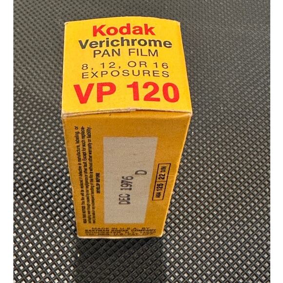 Kodak Verichrome Pan VP120 B&W Film ASA 125 Expired Dec 1976 Vintage Sealed - Picture 4 of 4
